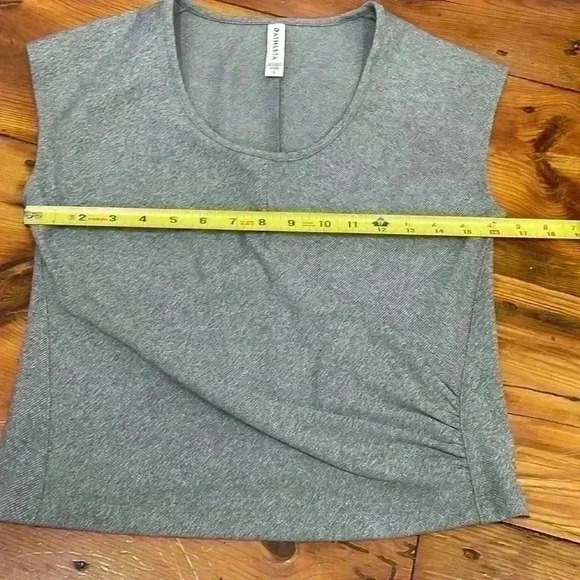 Athleta Gray Bayview Faux Wrap Front Stretch Shirt Size Small - Picture 4 of 5
